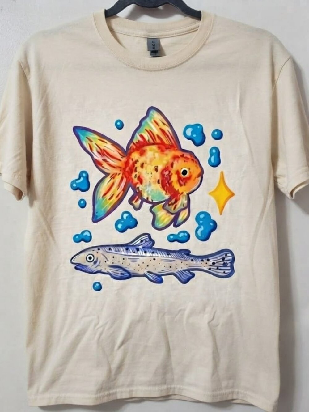 Gildan Offwhite Goldfish and Sawfish Graphic Tee